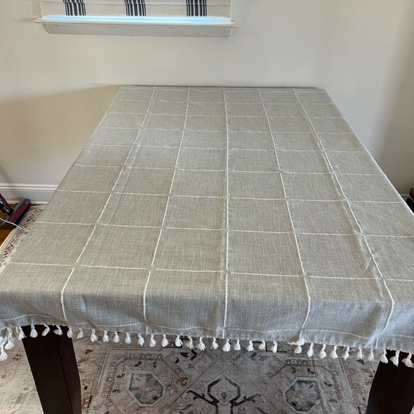 Joy Fabric Linen Tablecloth: 55 x 70 inches - Picture 5 of 5